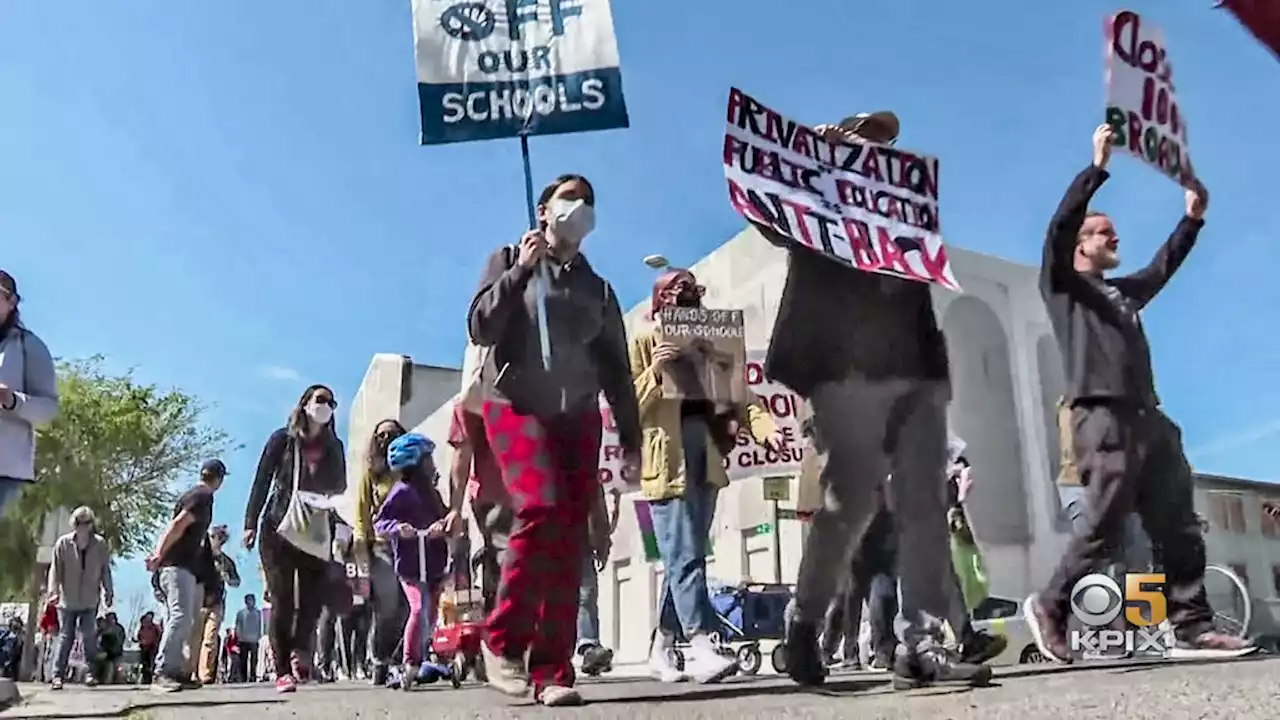 Oakland Teachers Stage One-Day Strike Protesting School Closures