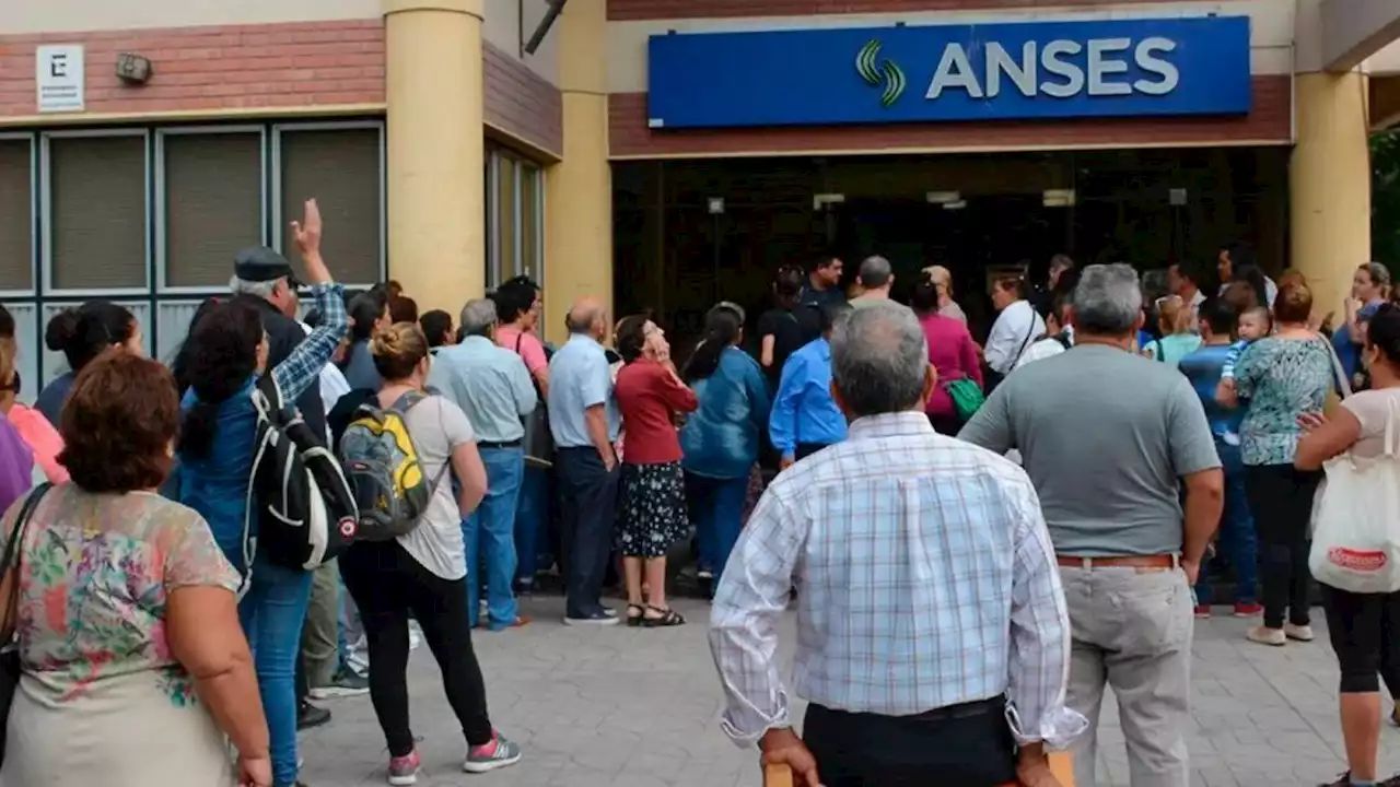 ANSES implementó una sala de espera virtual para cobrar el bono vía web