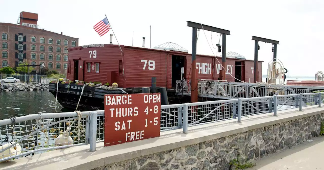 The Houseboat That Is a Brooklyn Assembly District