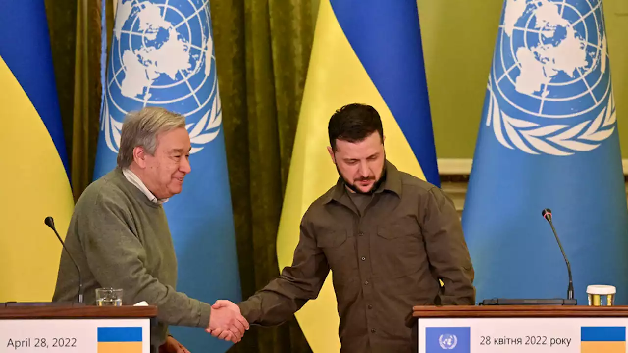 El jefe de la ONU se reunió con Zelenski en Kiev | Un bombardeo ruso recibió a Antonio Guterres en la capital de Ucrania