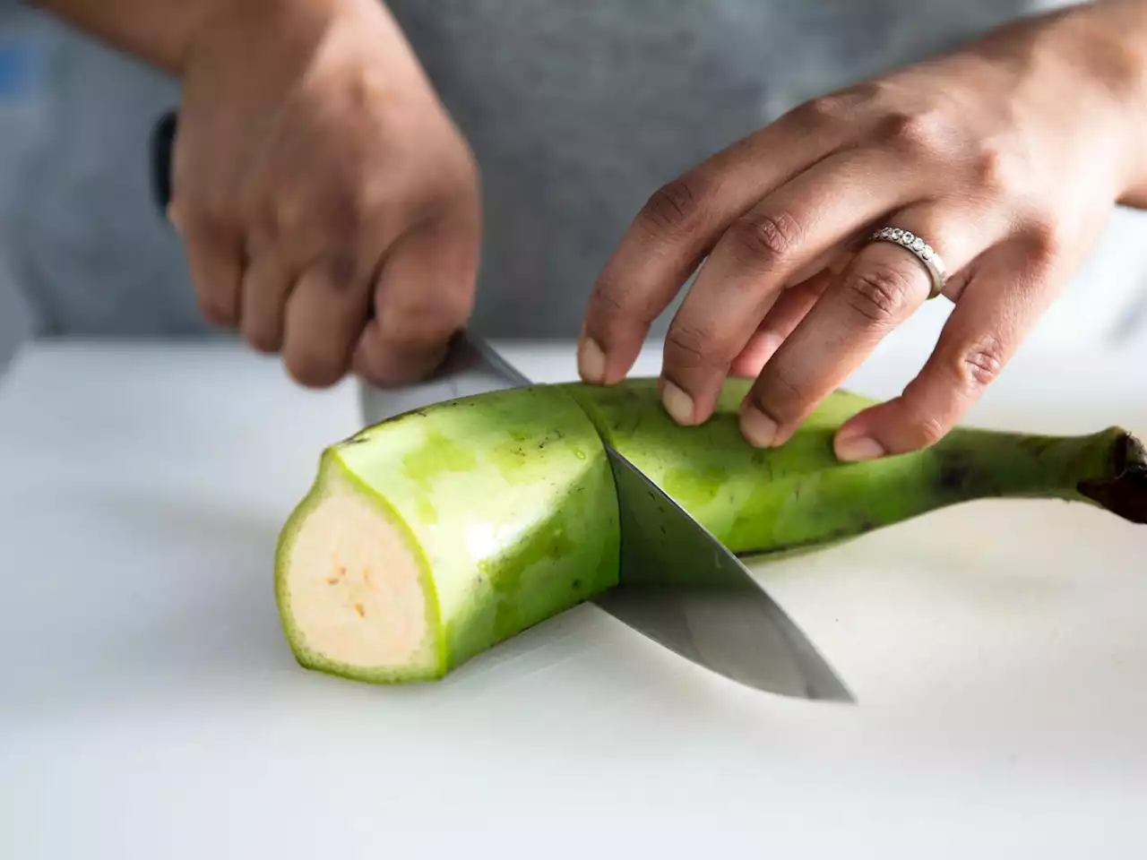 How to Peel and Cut Green Plantains