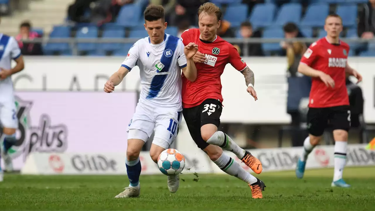 Fußball, 2. Bundesliga: Hannover 96 - Karlsruher SC 2:0