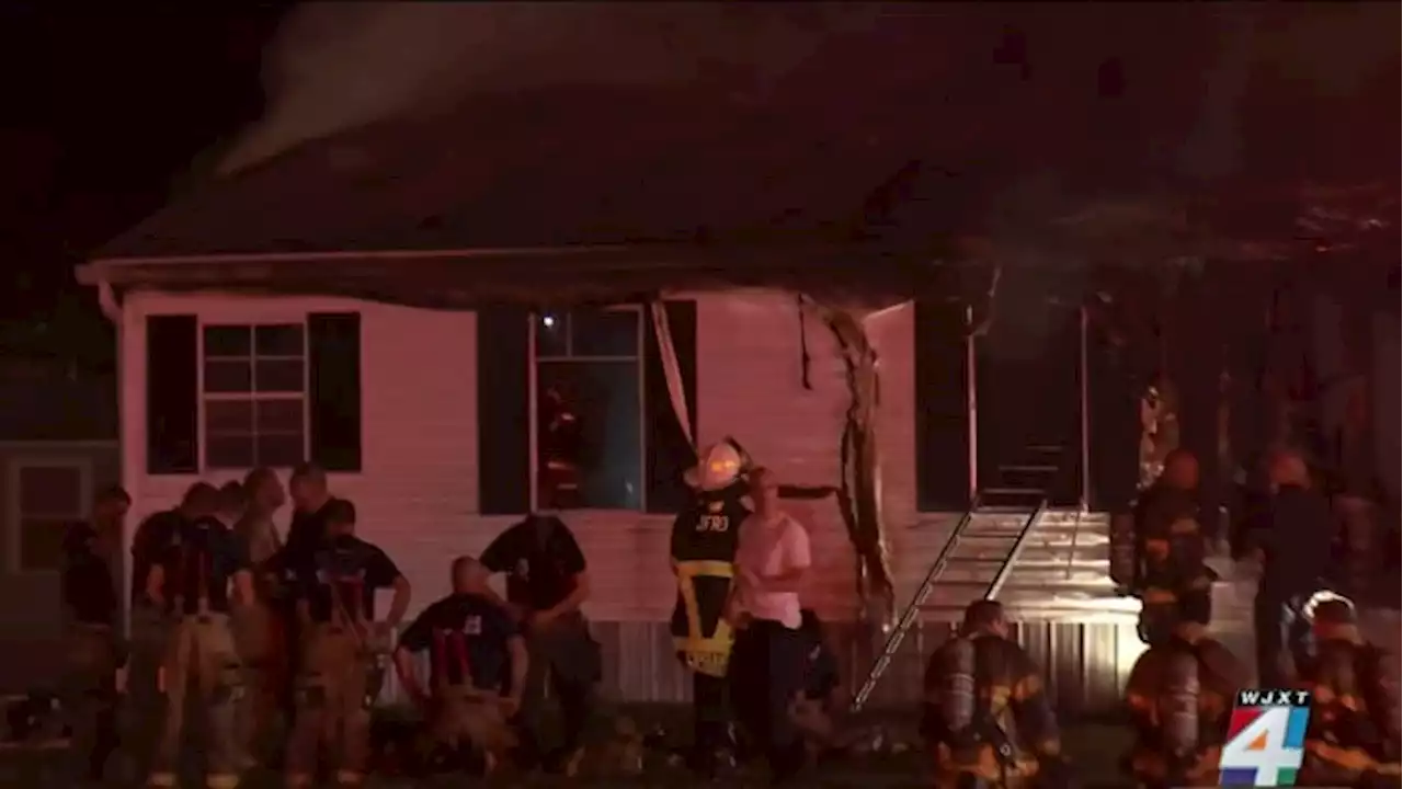 Man dies, woman critically hurt in Oceanway mobile home fire