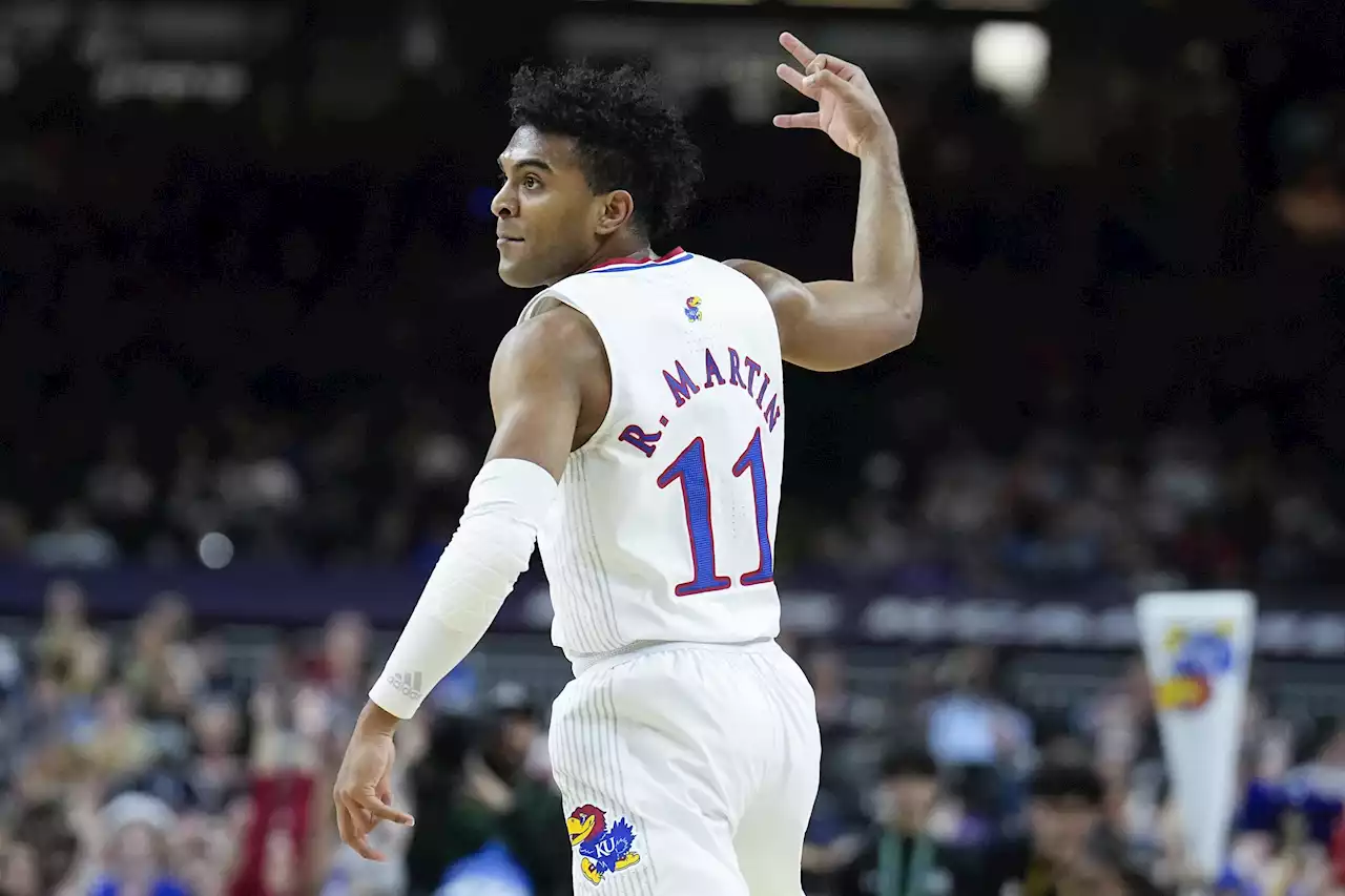 Kansas cruises to 81-65 win over Villanova in Final Four