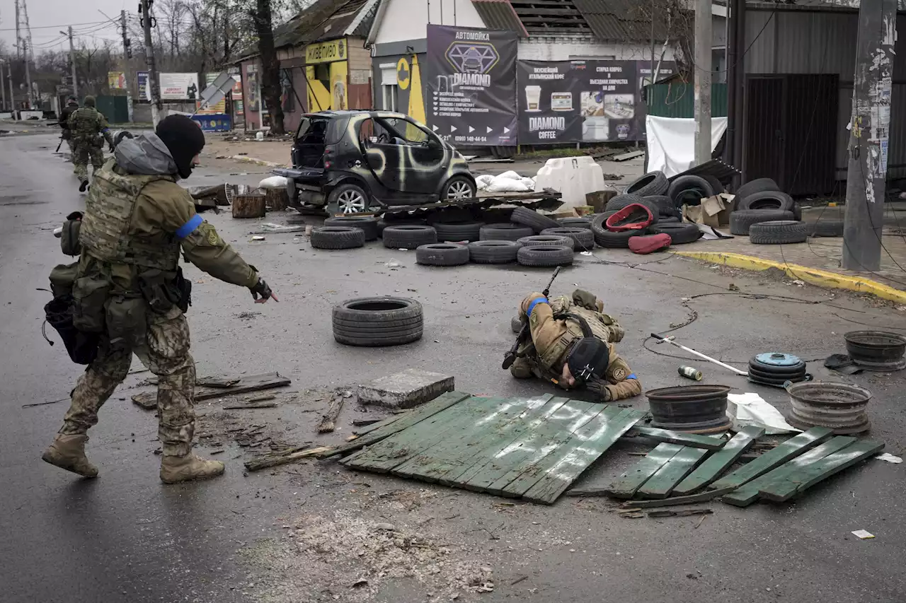 Ukraine sees openings as Russia fixed on besieged Mariupol