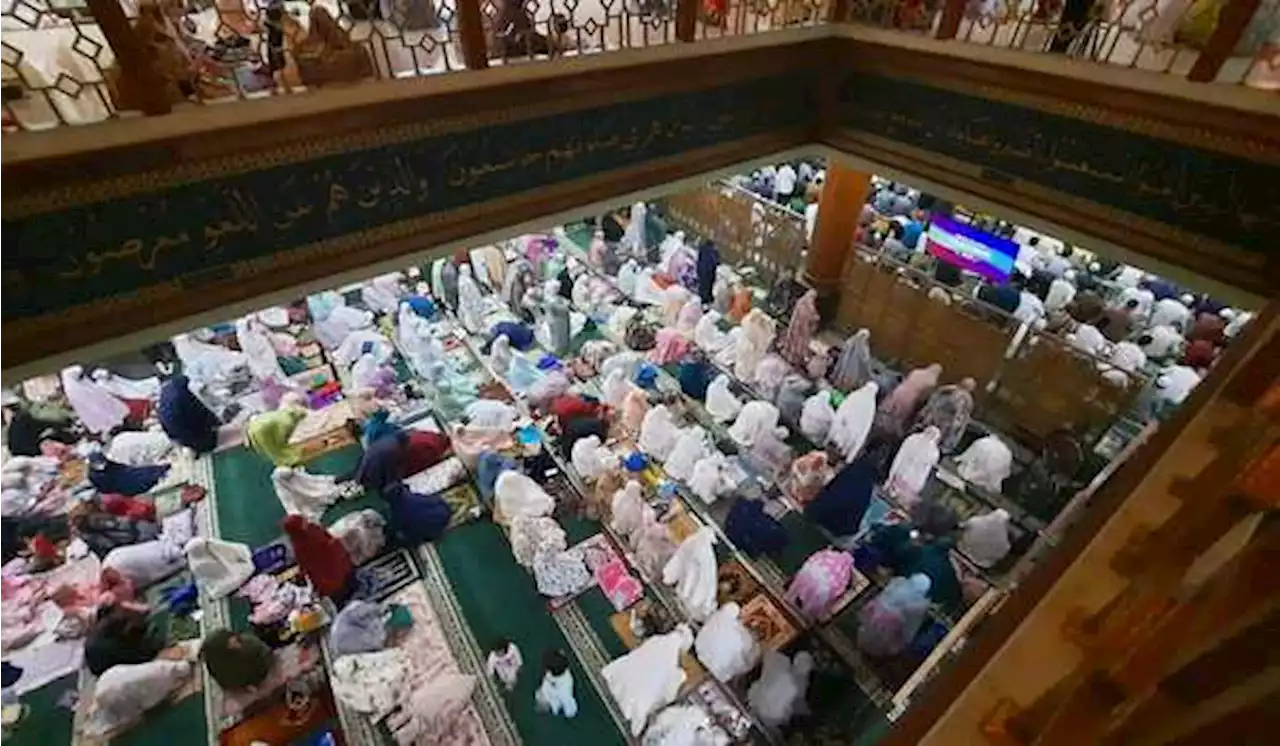 Masjid Agung Al Barkah, Jadi Daya Tarik Warga Bekasi hingga Ridwan Kamil