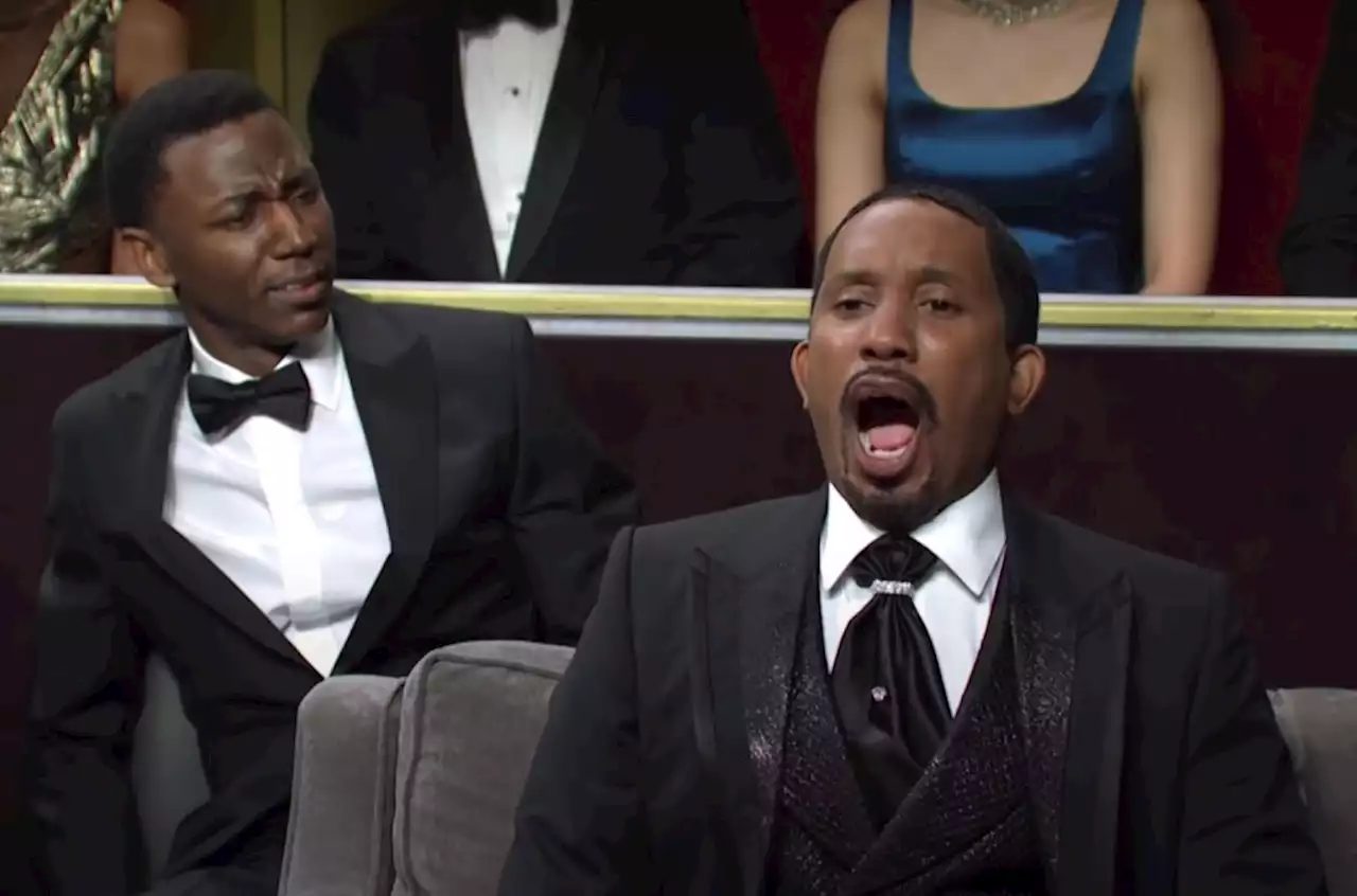 ‘Saturday Night Live’ Pokes Fun at Will Smith Slapping Chris Rock at the Oscars: Watch