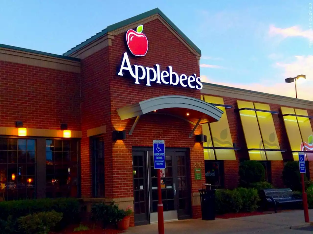 Applebee’s franchisee worker fired over leaked email