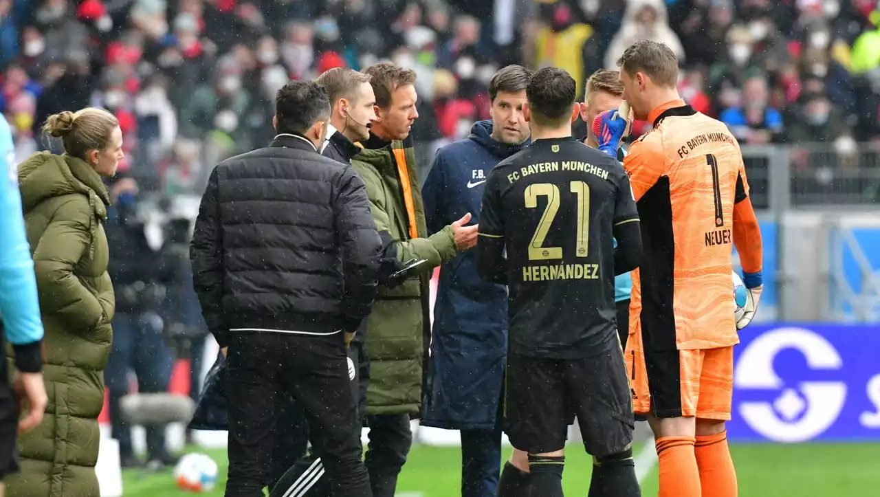 (S+) Bundesliga: FC Bayern München beim SC Freiburg - 16 Sekunden Regelbruch