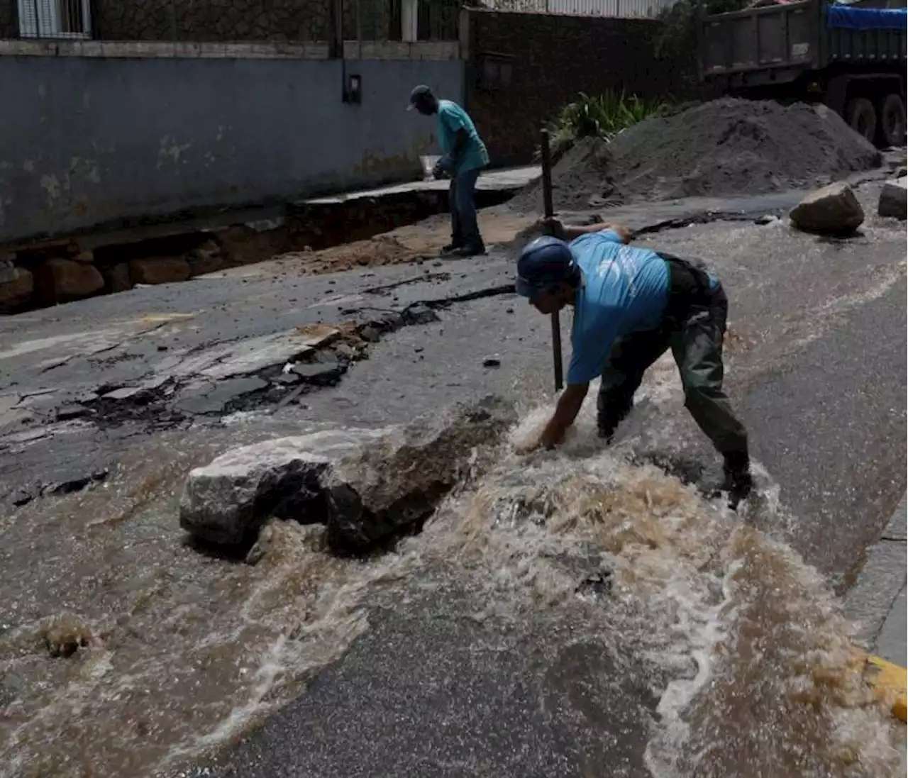 Sube a 14 número de muertos en deslizamientos por lluvias en Río de Janeiro