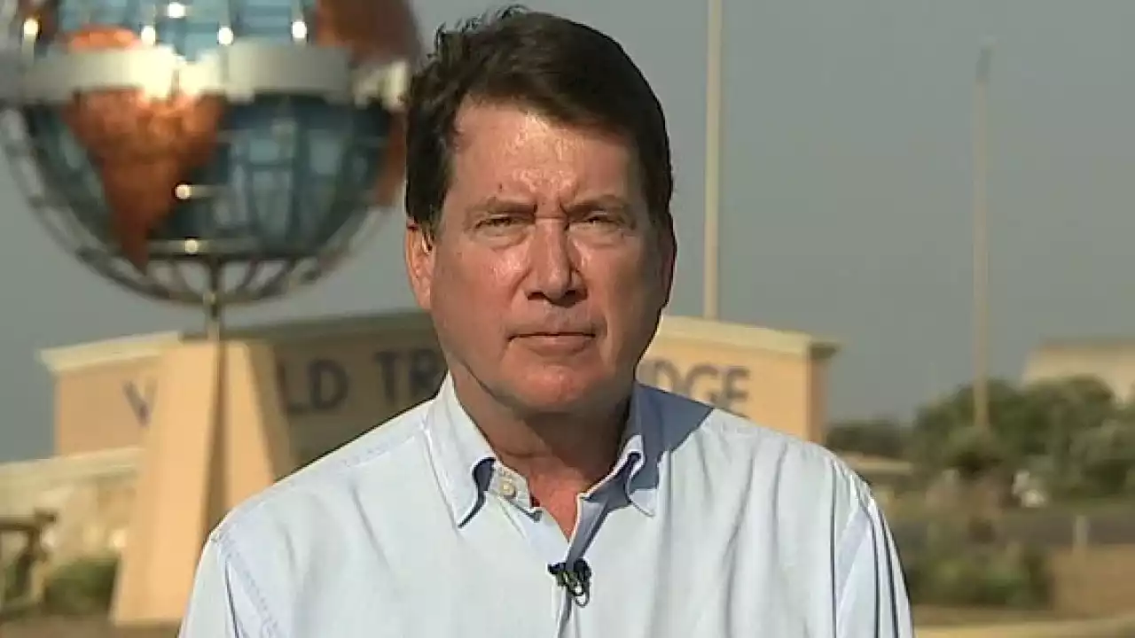 Sen. Hagerty, during southern border visit, says US is facing 'a crisis beyond measure' as numbers rise