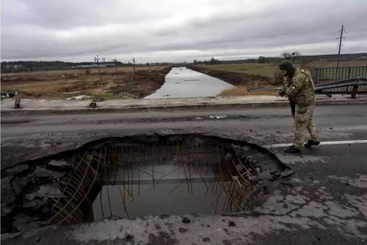 Ukrainian forces retake areas near Kyiv amid fear of traps