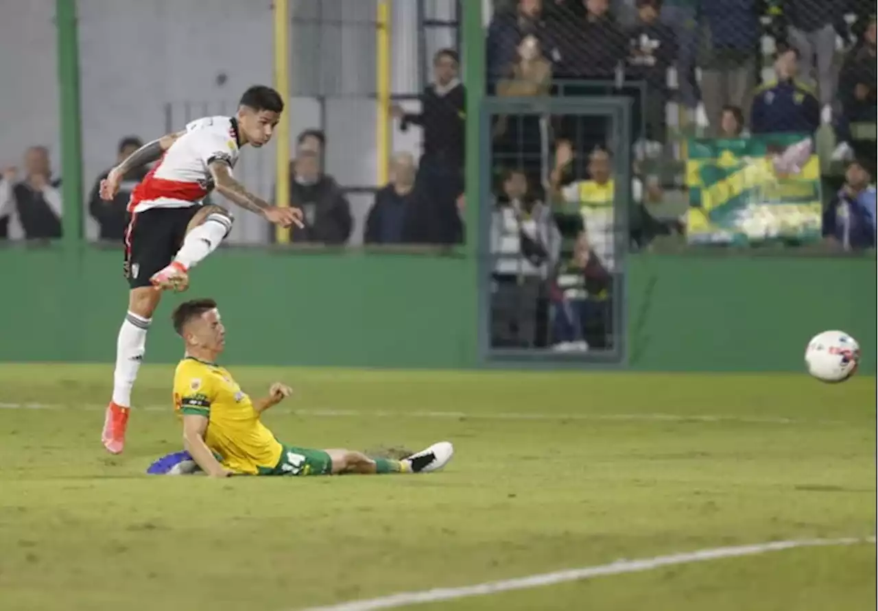 Copa de la Liga: River le gana a Defensa y Justicia con un zurdazo de Enzo Fernández