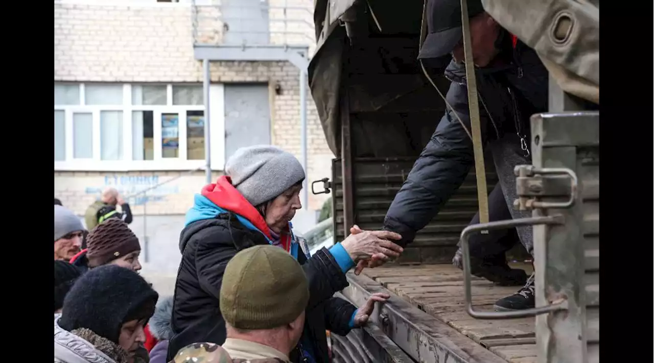 Минобороны: Свыше 14 тысяч человек эвакуировано за сутки из ЛНР, ДНР и с Украины