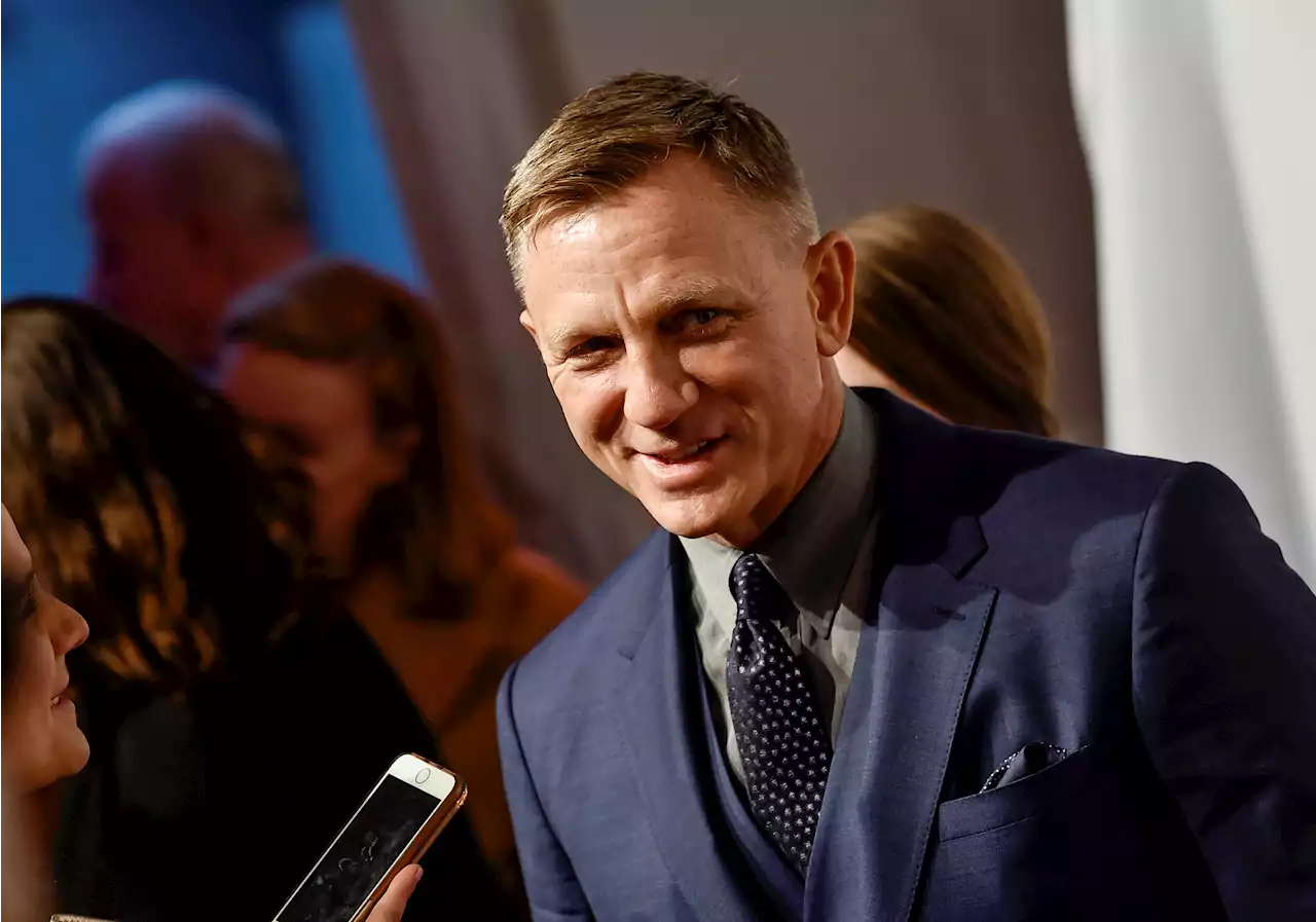 Daniel Craig Contracts COVID-19, Canceling Broadway ‘Macbeth' Performance