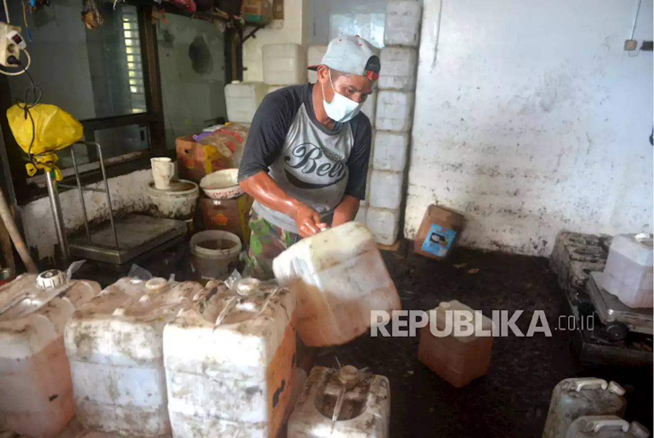 Migor Curah Masih Langka, Distribusi untuk Kota Yogya Hanya 50 Persen |Republika Online