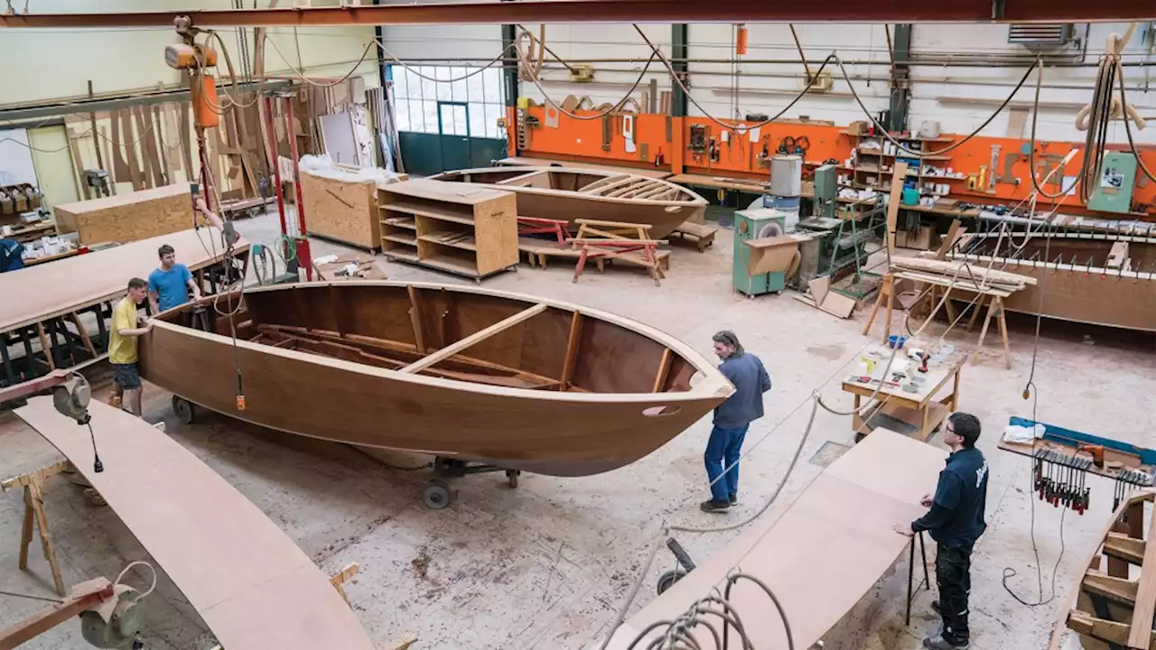 Forget Fiberglass. These Two Swiss Boatyards Hand-Make World-Class Runabouts Out of Wood.