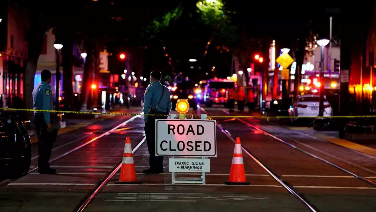 Police say 6 dead, 10 injured in Sacramento shooting