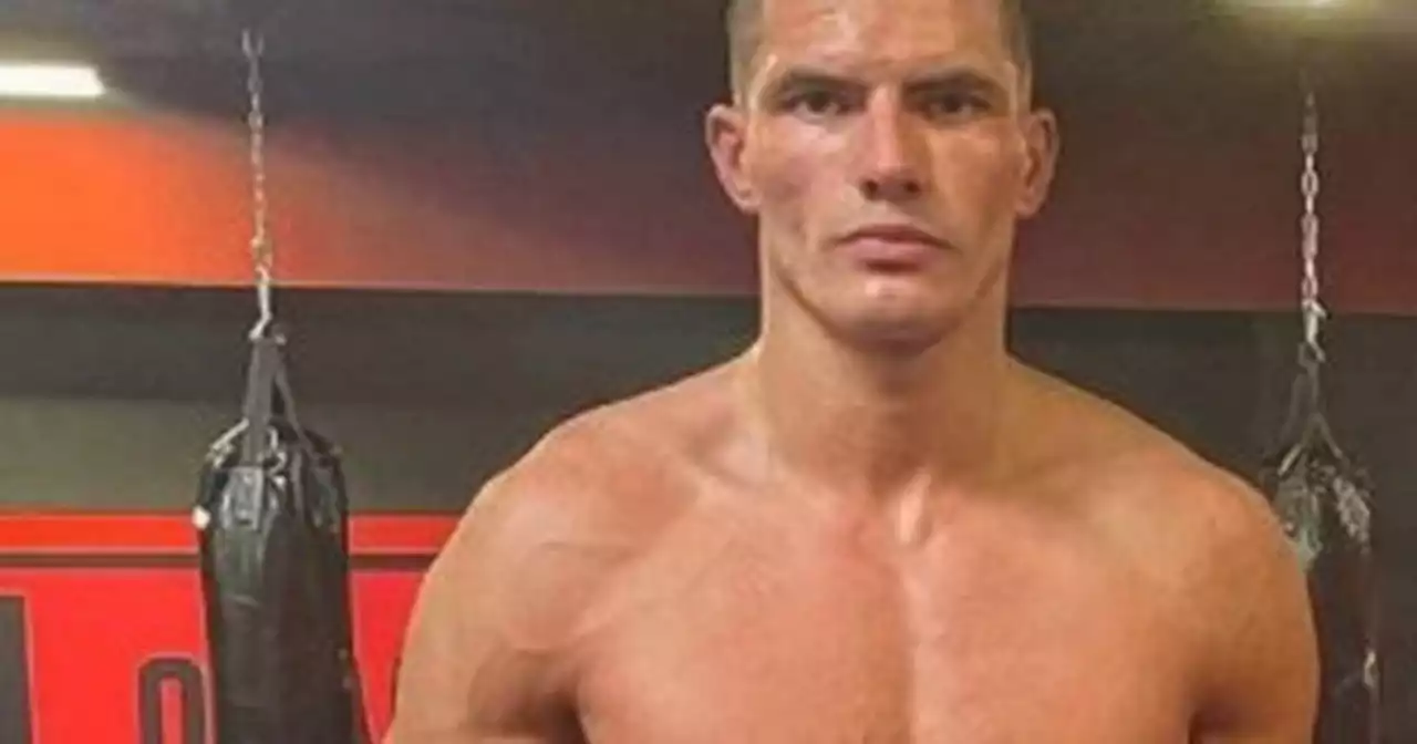 MMA: Model Islam Dulatov schlägt Michael Rirsch bei NFC 8