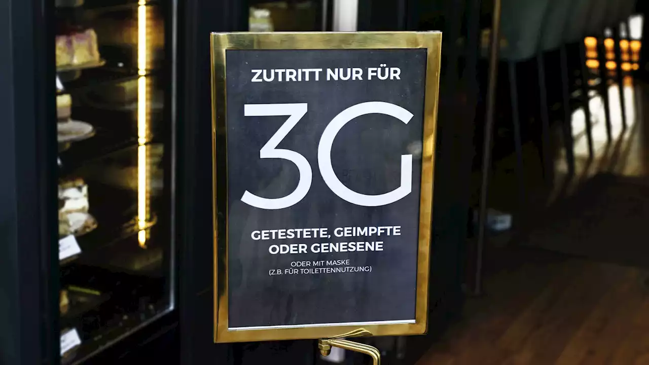 Maske und 3G: Vereinzelt gelten Corona-Regeln jetzt per Hausrecht