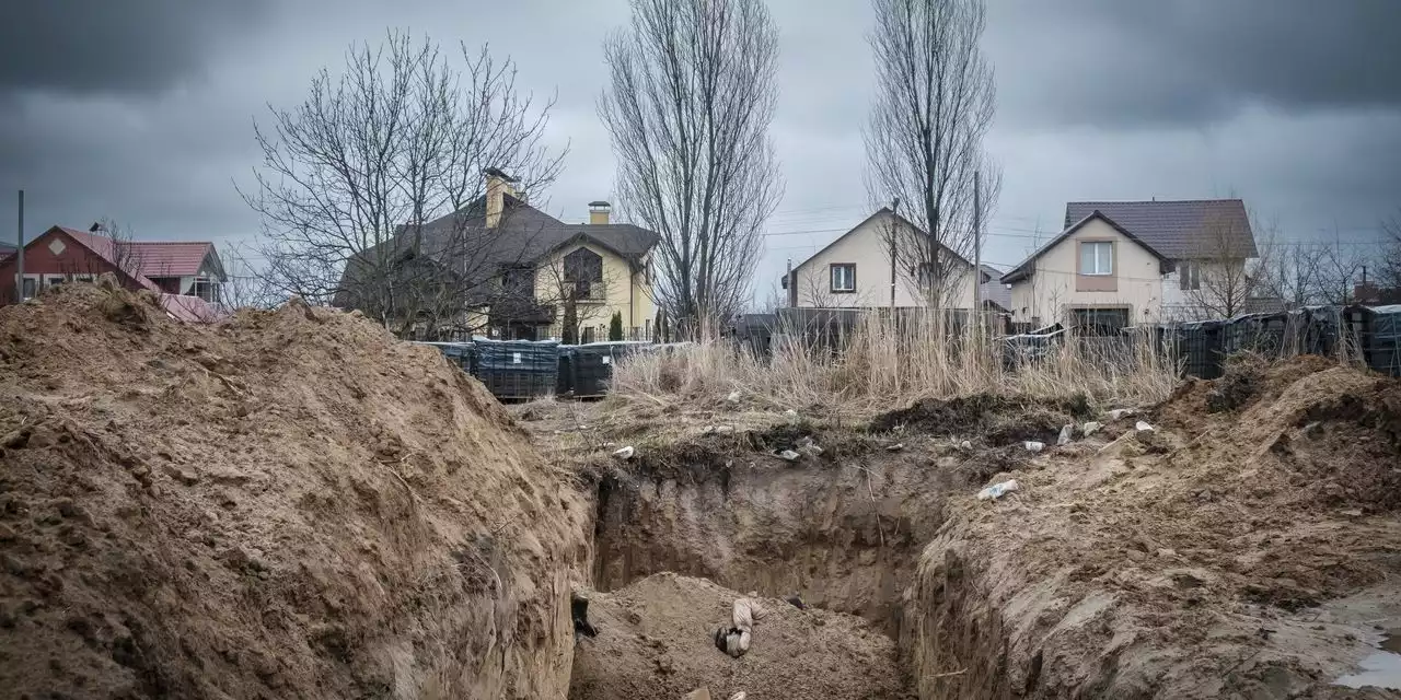 Evidence of War Crimes in Ukraine Mounts as Russians Retreat From Kyiv Area