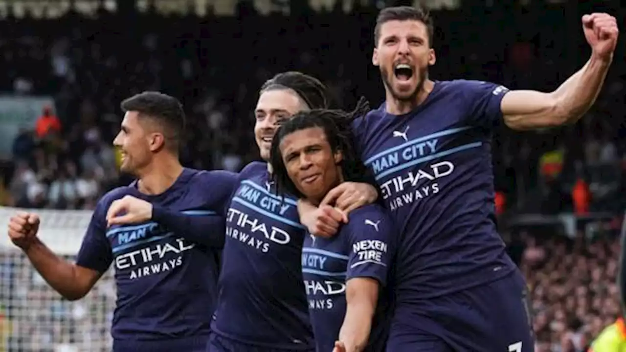 Man City put four past Leeds to reclaim top spot