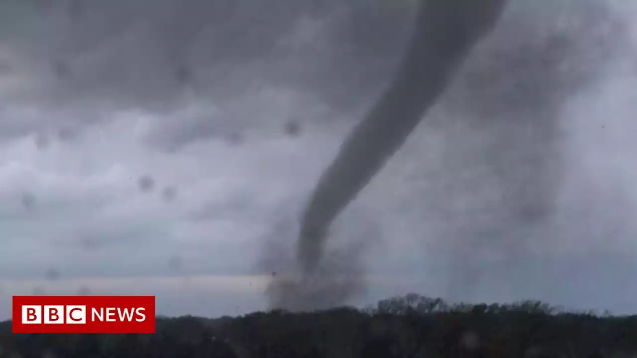 Widespread damage as tornado tears through Kansas