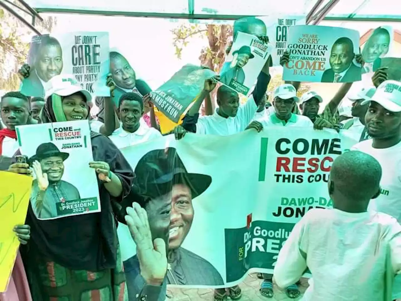 'You Must Run', Jonathan's supporters hit the streets of Kano