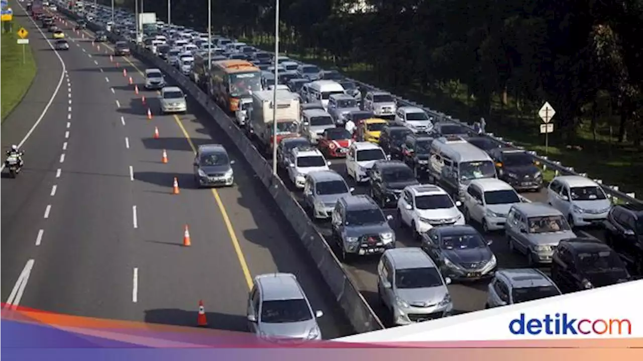 Contraflow Diberlakukan di KM 47 Tol Japek Sampai Km 70 GT Cikatama Pagi Ini