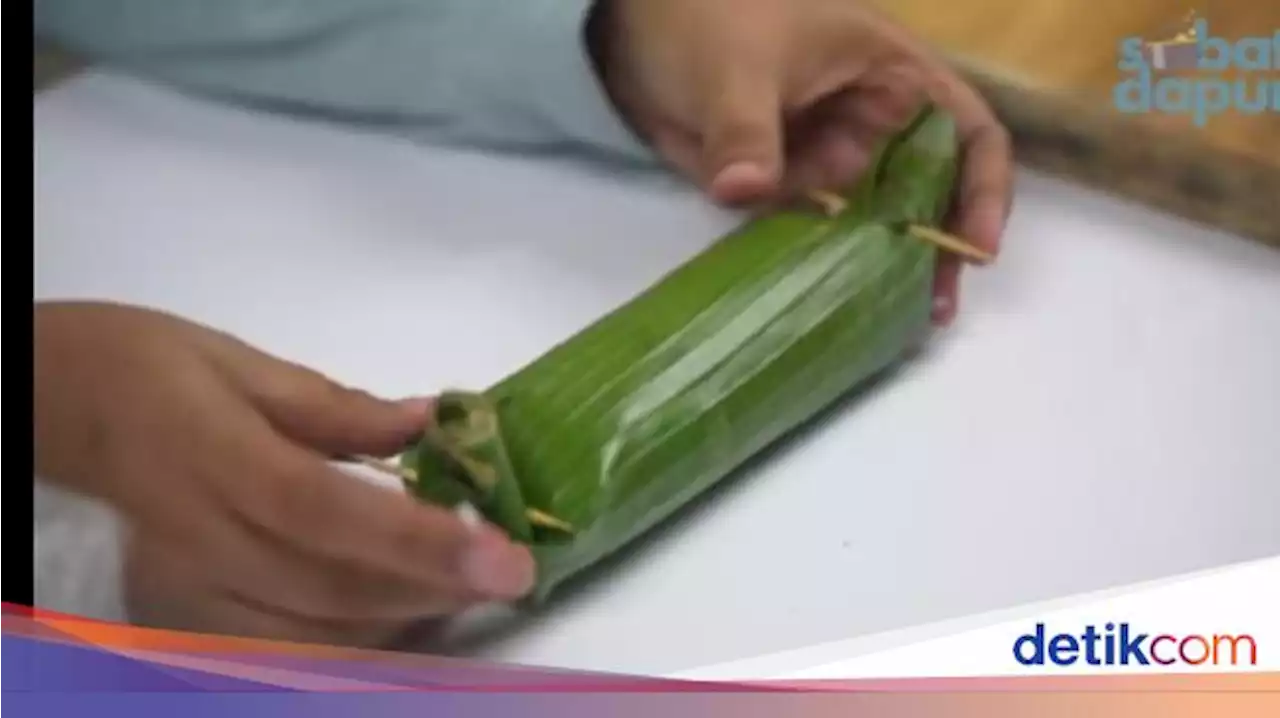 Direbus 12 Menit, YouTuber Ini Bagikan Tips Bikin Lontong Praktis dan Irit Gas