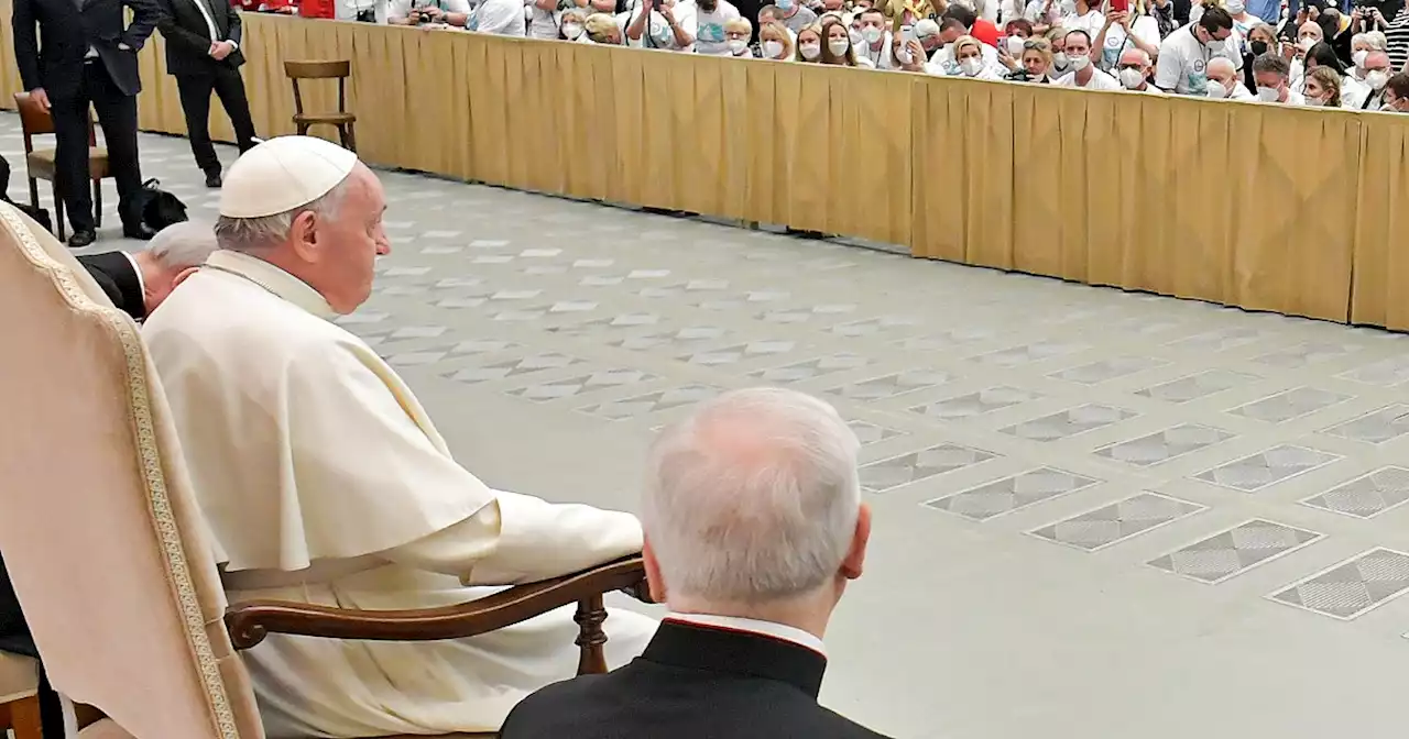 'Il medico mi ha detto di non camminare'. Ecco cosa succede al Papa