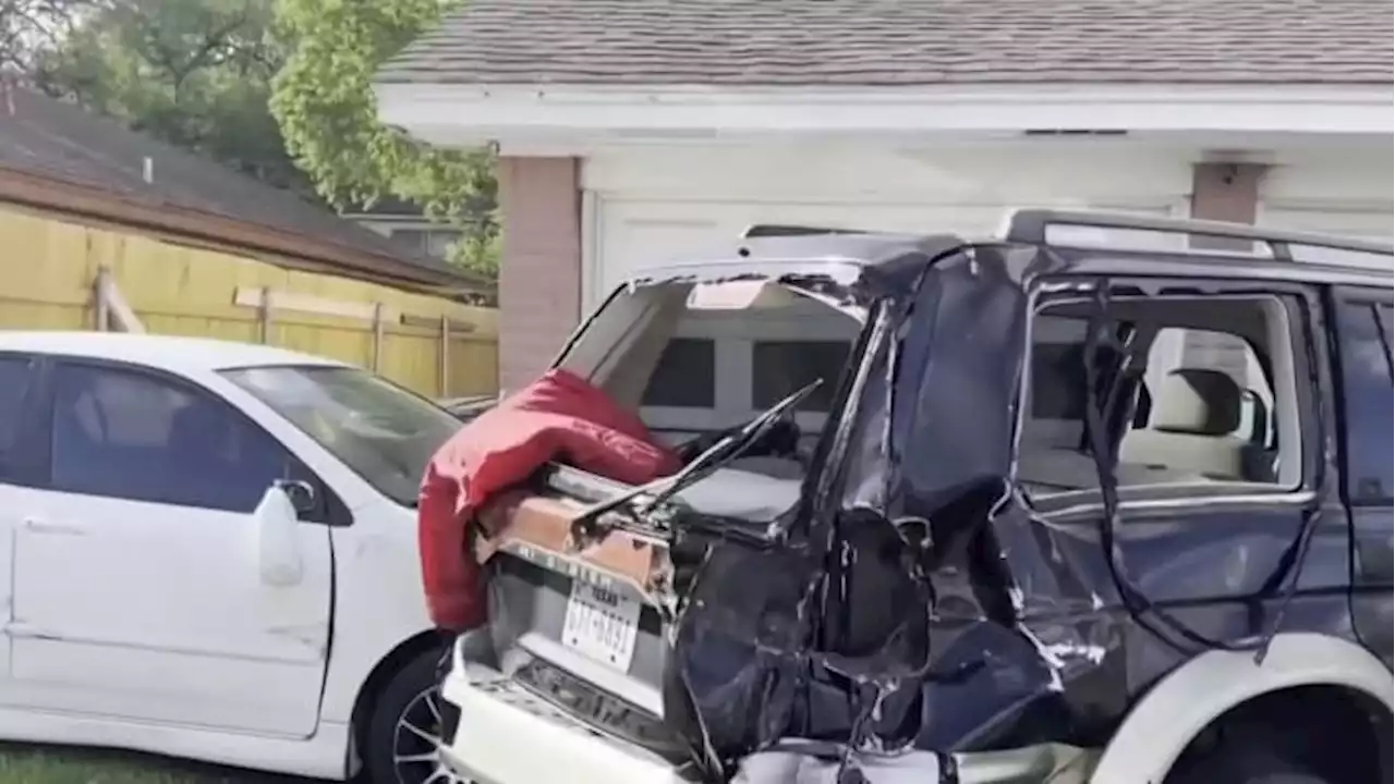 SW Houston home, vehicles repeatedly hit by drivers; Family wants city to intervene