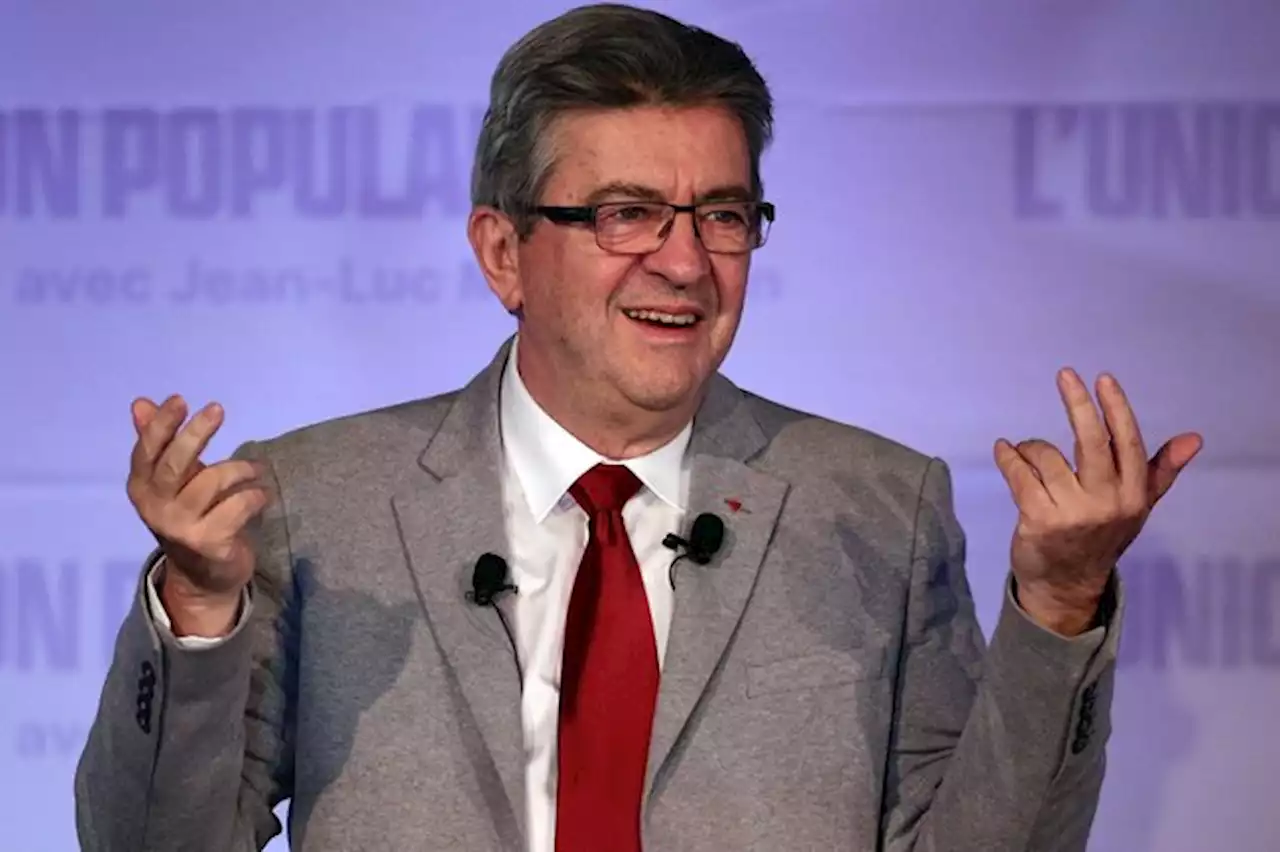 En France, Jean-Luc Mélenchon appelle la gauche à sortir de la 'culture de la défaite'