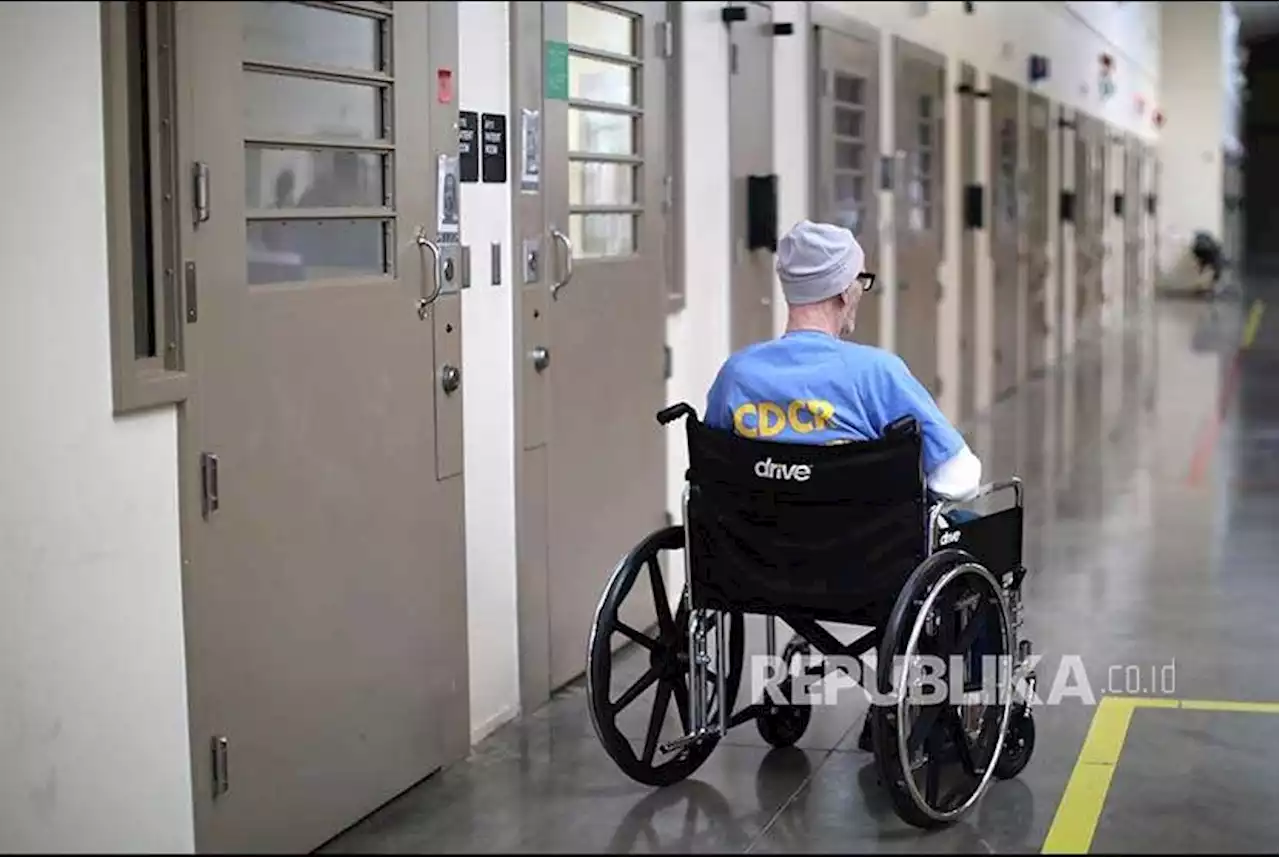 Penggunaan Ponsel Berkaitan dengan Risiko Alzheimer |Republika Online