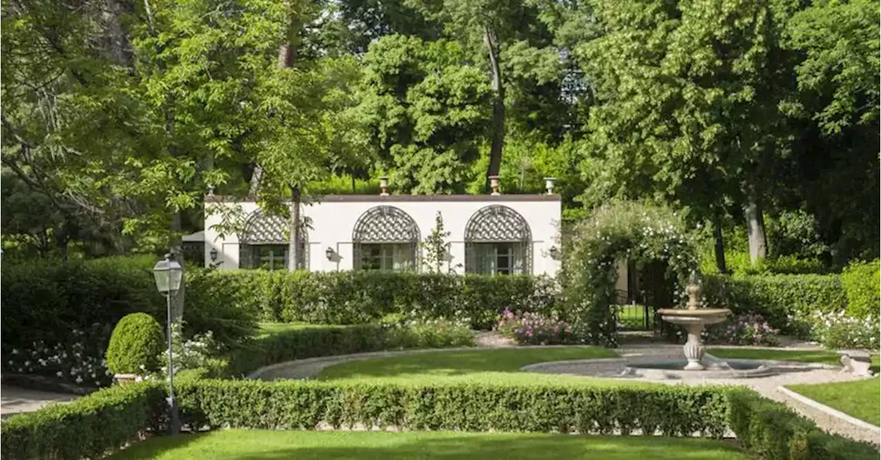 In giardino o in terrazza, l’hotel vive anche all’esterno