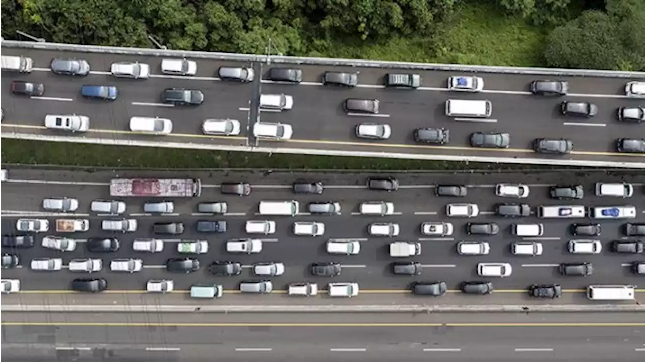 Jalan Tol Jakarta-Cikampek Km 47 sampai Km 414 GT Kalikangkung Terapkan One Way