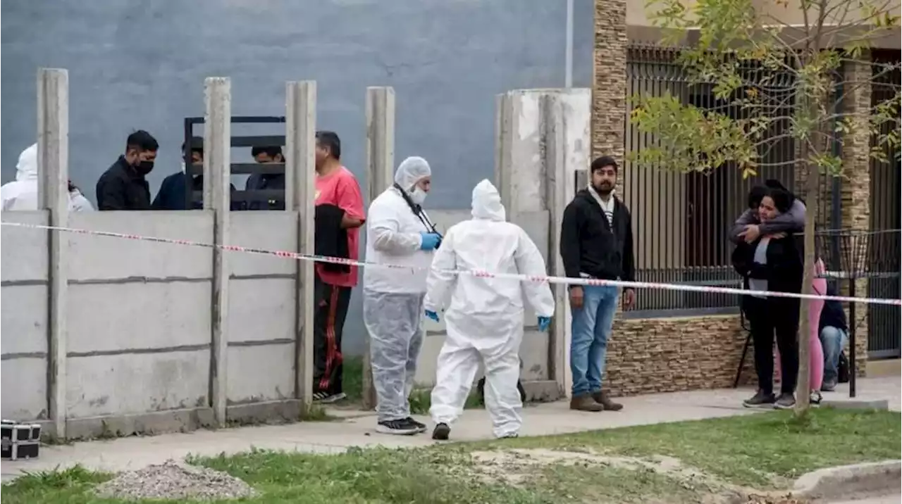 Intentó asesinar a su esposa de un disparo en la cara, creyó que estaba muerta y luego se mató