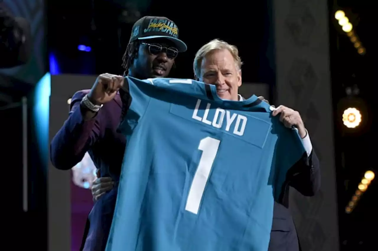 Jaguars hold news conference with first-round pick Devin Lloyd