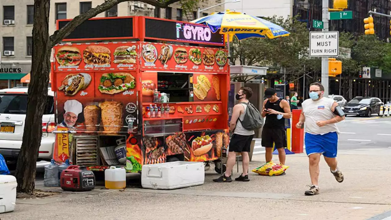 Feeding the city while fasting: What Ramadan means to NYC’s halal cart workers