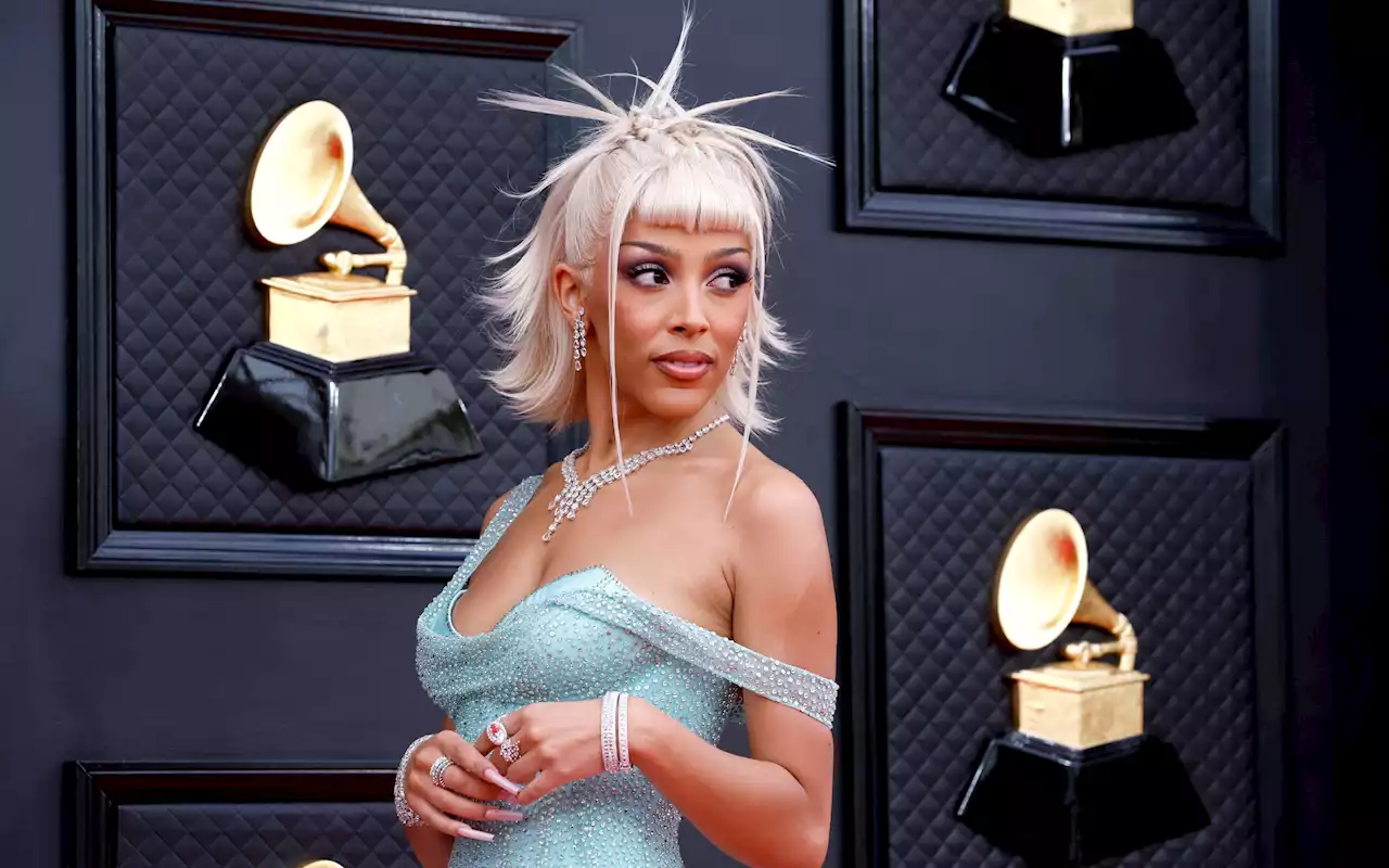 Grammys Red Carpet 2022: See All The Best Looks