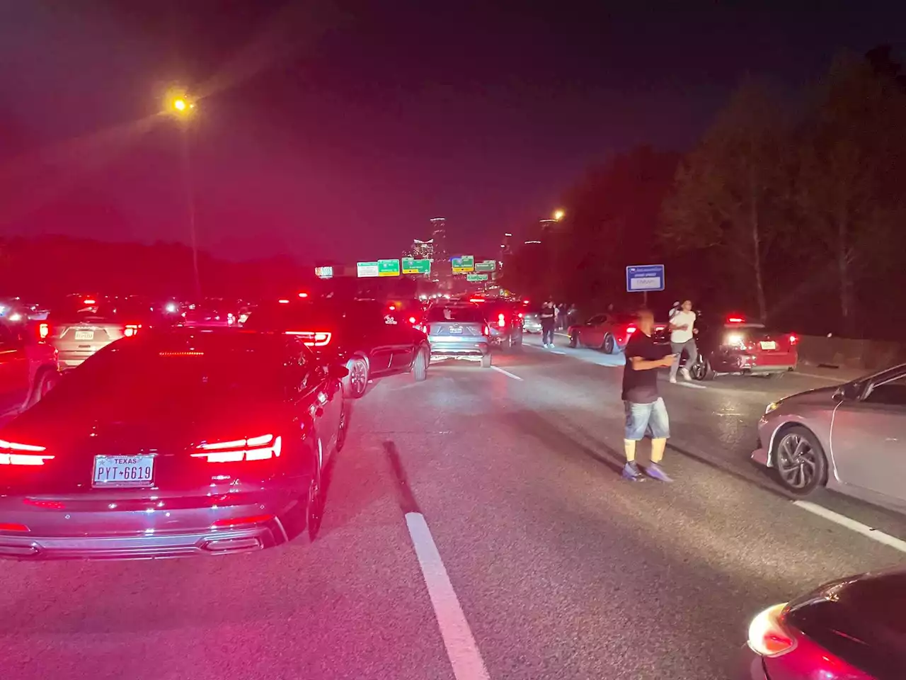 Flash mob turns I-45 into a parking lot in fracas filmed for social media