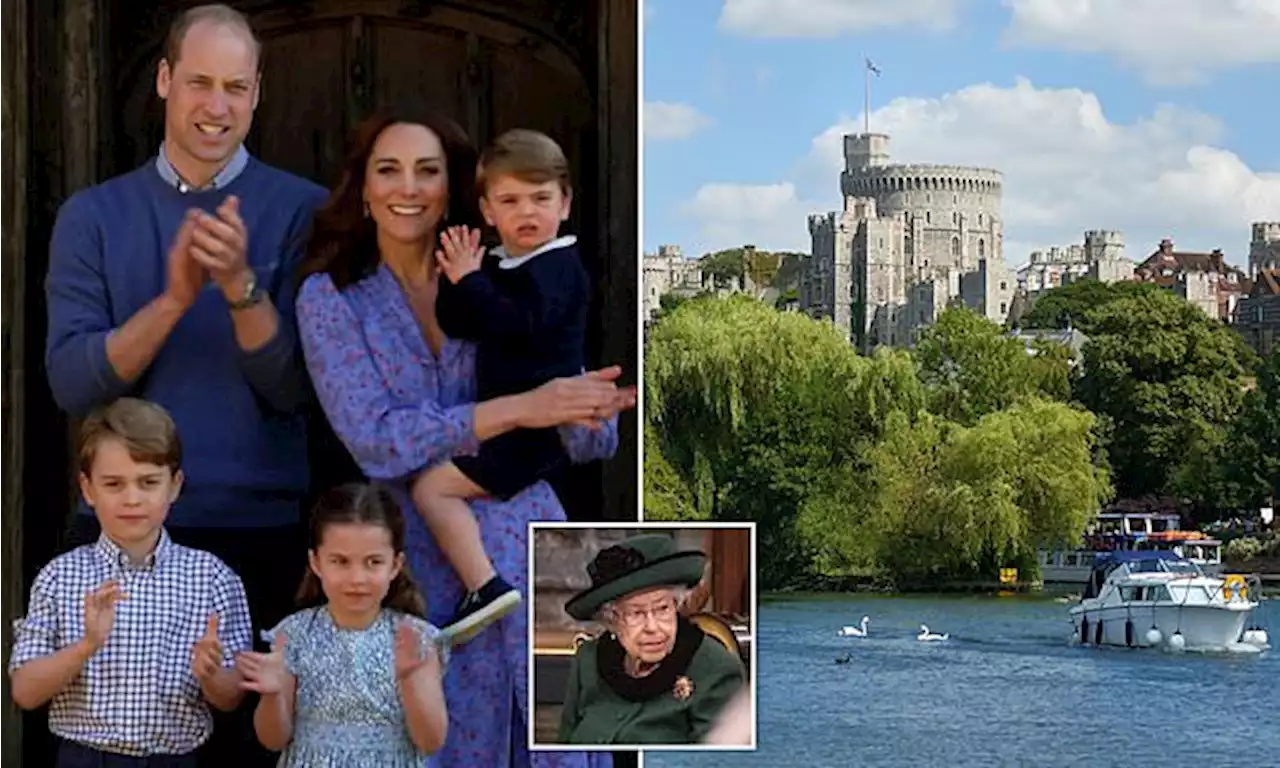 Kate and Prince William 'want to move closer to the Queen'