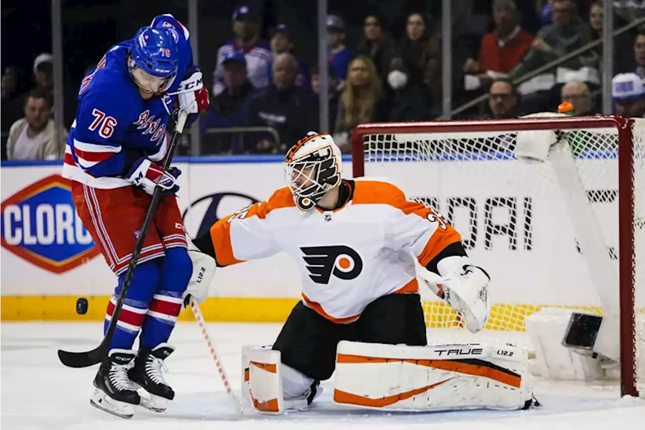 Kevin Hayes and the Flyers beat the New York Rangers, 4-3, in a shootout