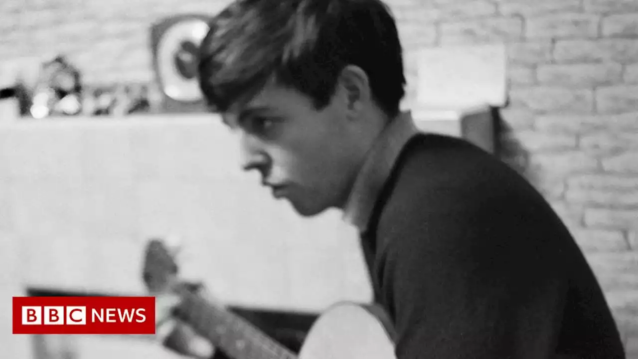 Beatles: Musicians get chance to play in Sir Paul McCartney's former home