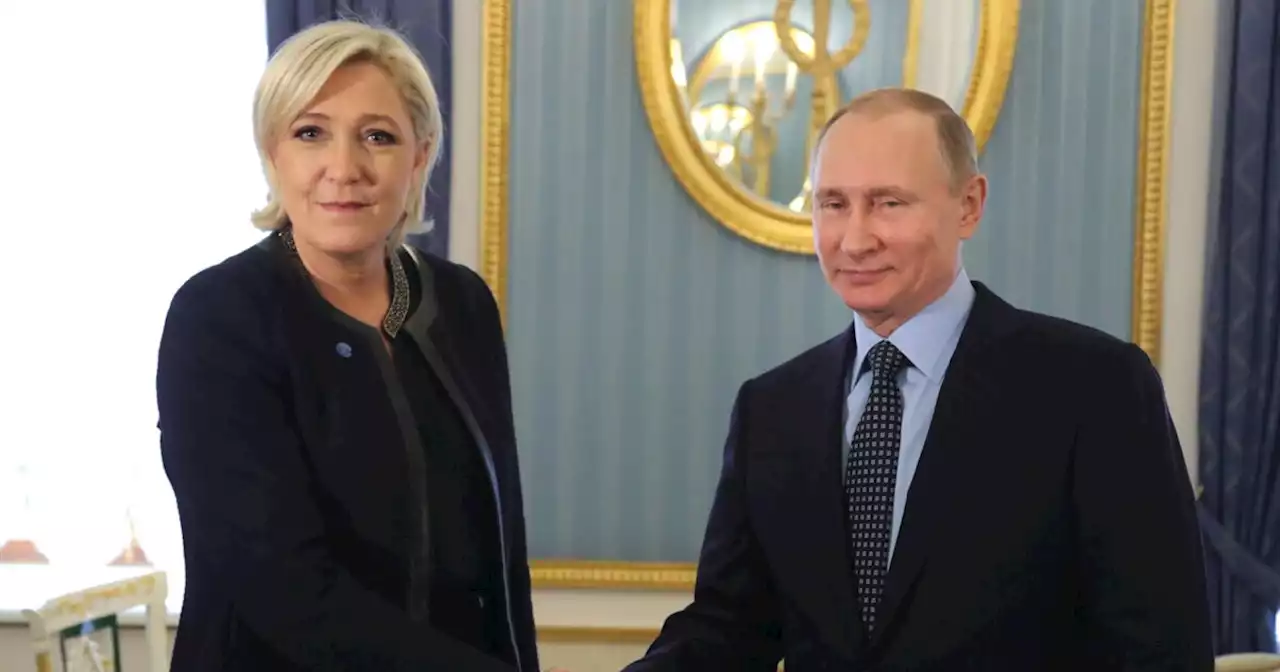 Ecco cosa è successo nei dieci anni d'amicizia tra Le Pen e Putin