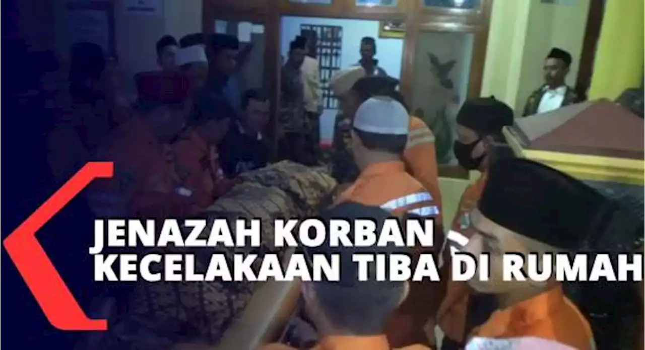 Jenazah Korban Kecelakaan Tiba di Rumah Duka