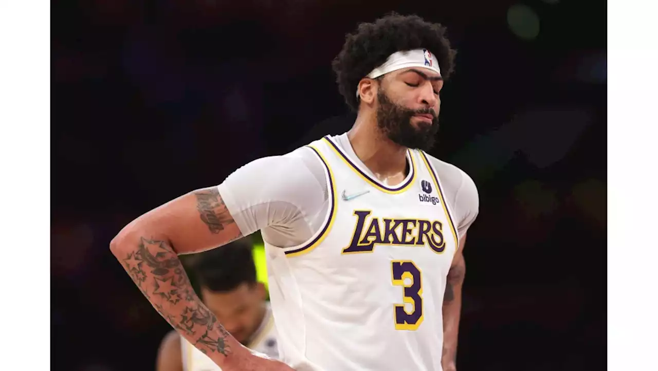 Analysis: Lakers’ Anthony Davis keeps grasping for a silver lining