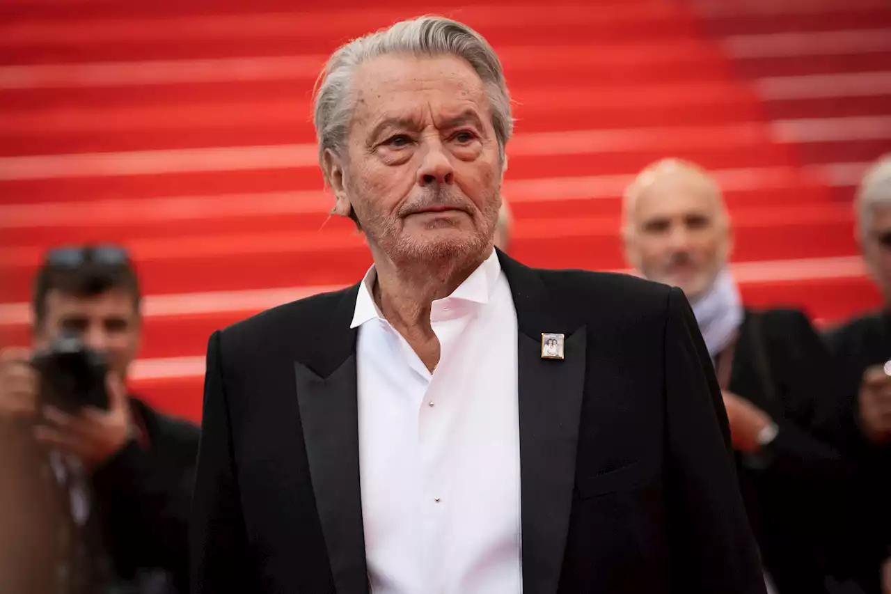 'Non', Alain Delon n'est pas prêt à mourir par euthanasie, dément son fils furieux