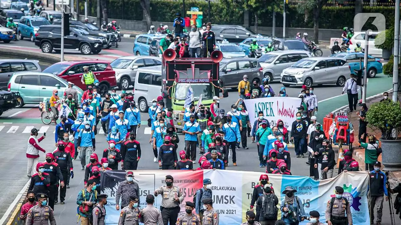 Buruh: Perusahaan Rugi Harus Bayar THR, Tak Punya Uang Silakan Utang Bank