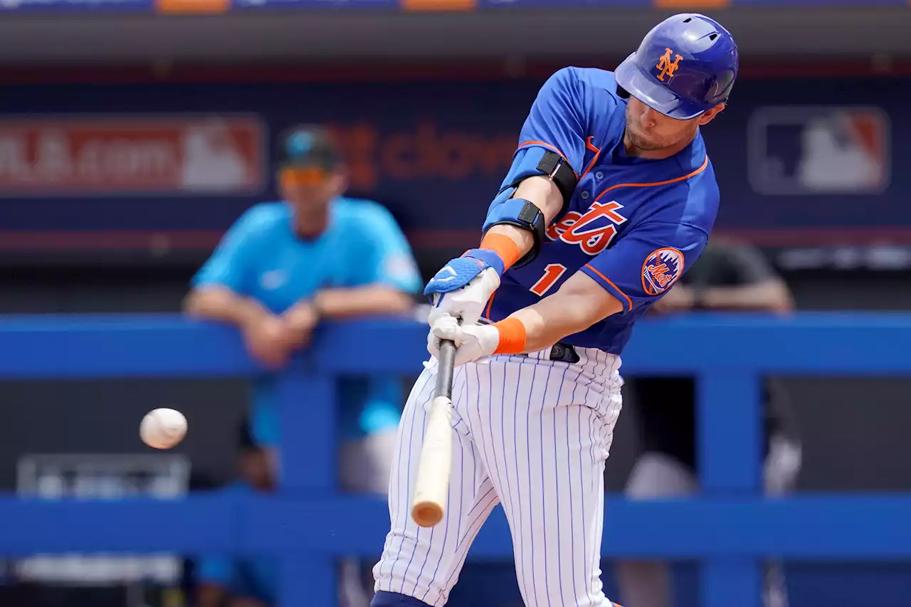 Mets’ Jeff McNeil continues strong spring against Astros